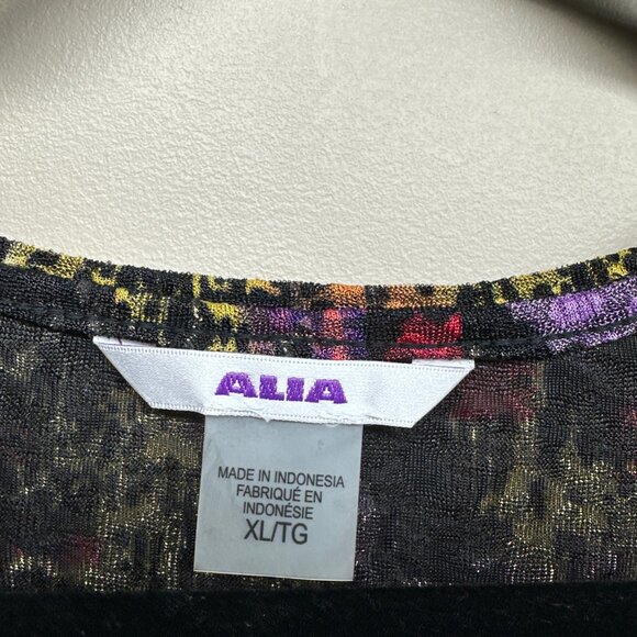 Alia Blouse Women's Size XL 3/4 Sleeve Colorful Geometric Ikattexture  NWT - Picture 2 of 5